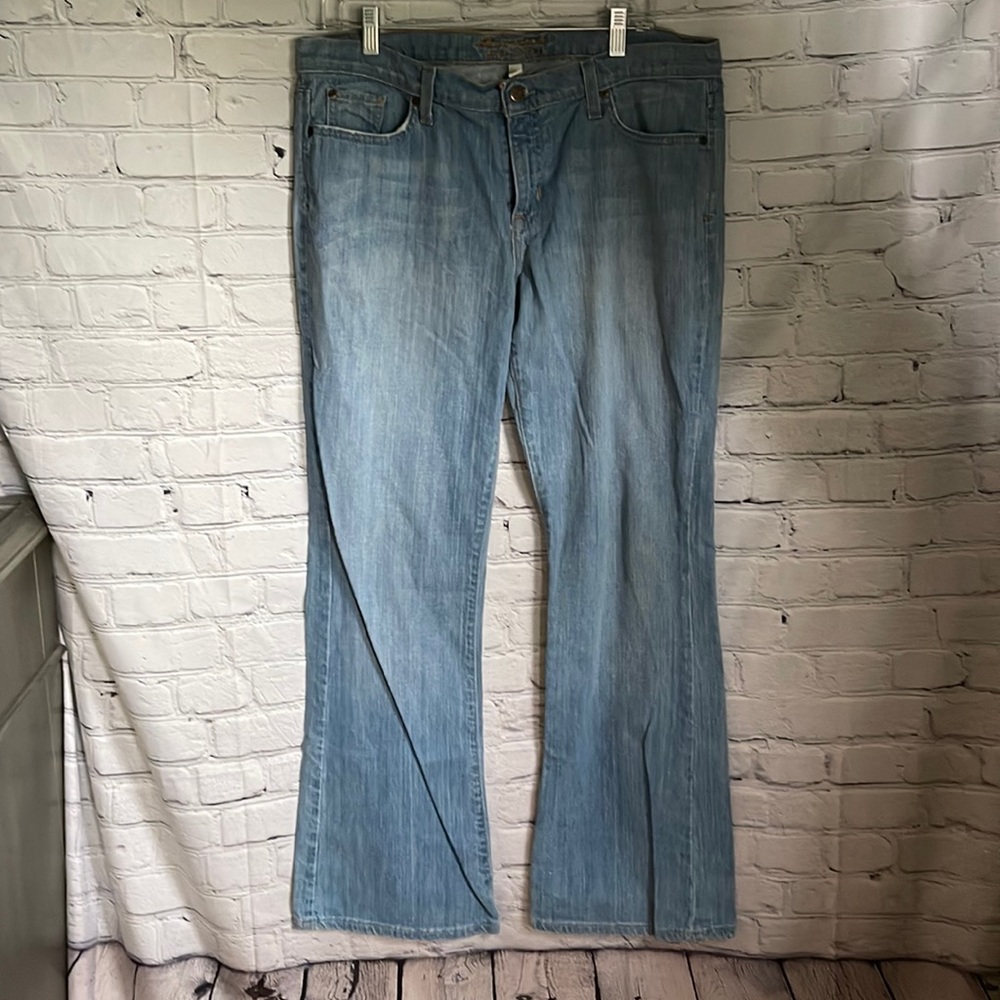 Abercrombie & Fitch Low-Rise Emma wide-leg Jeans Size 12